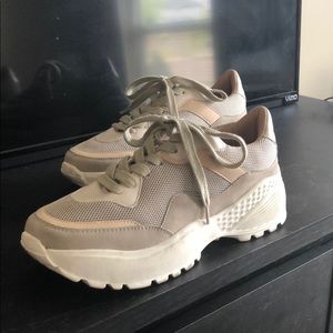 Chunky Platform Dad Sneaker